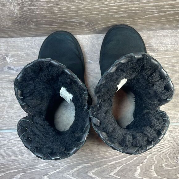 Ugg Aidah Black Suede Women’s Sz 7 Warm Shearling Short Pull On Winter Boots - Picture 5 of 10